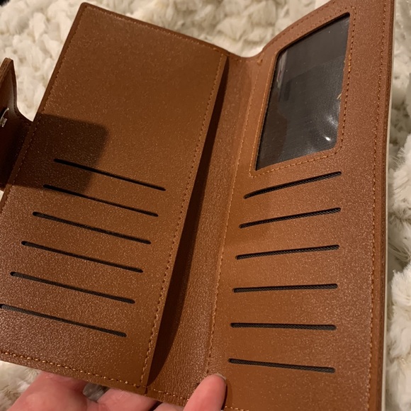 NEW White/Beige Heart Patterned Wallet - Picture 6 of 8